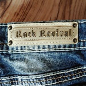 Rock revival ferry jeans